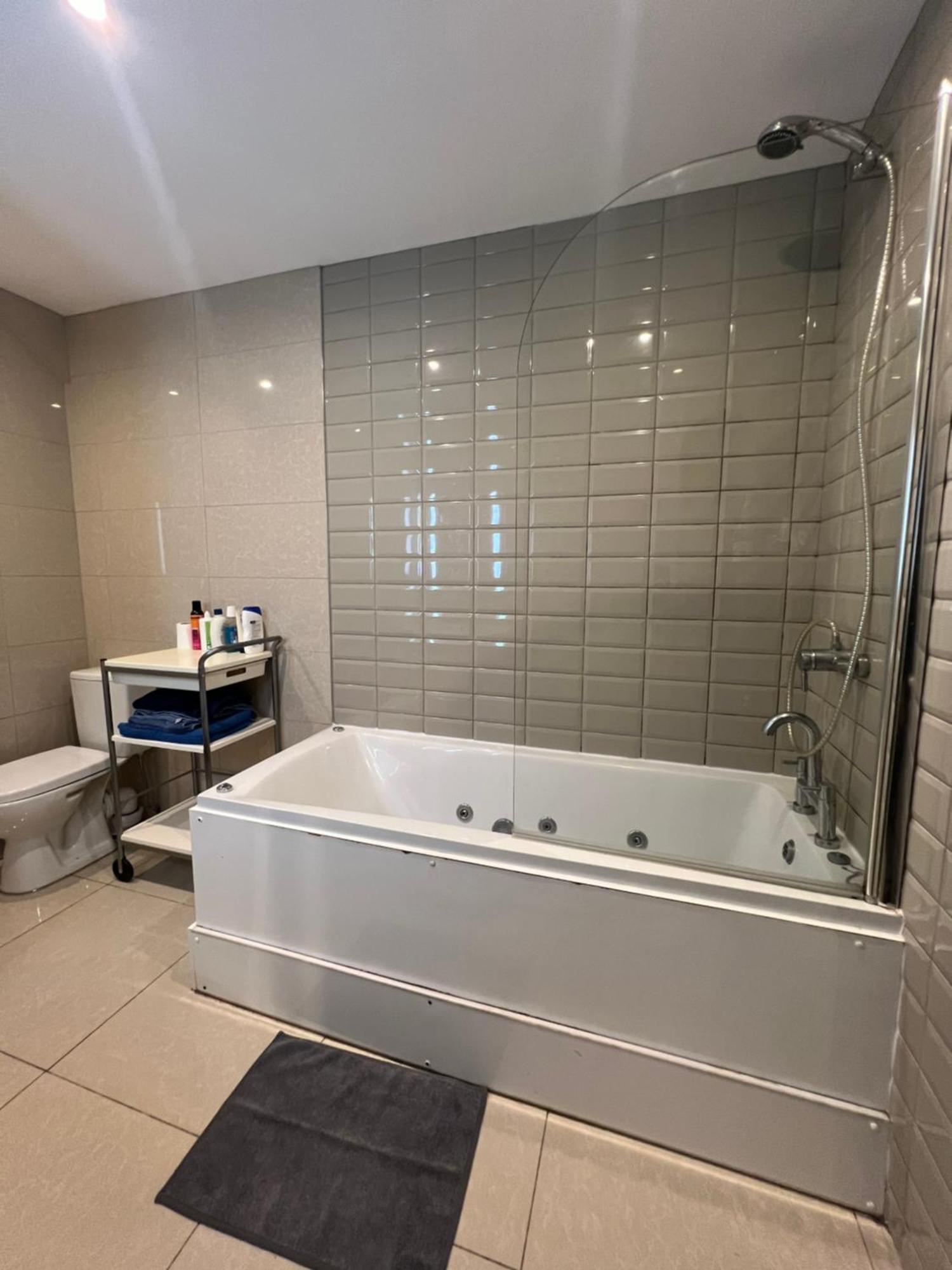 Lovely Dublin Home - Just 15 Mins To City Centre エクステリア 写真