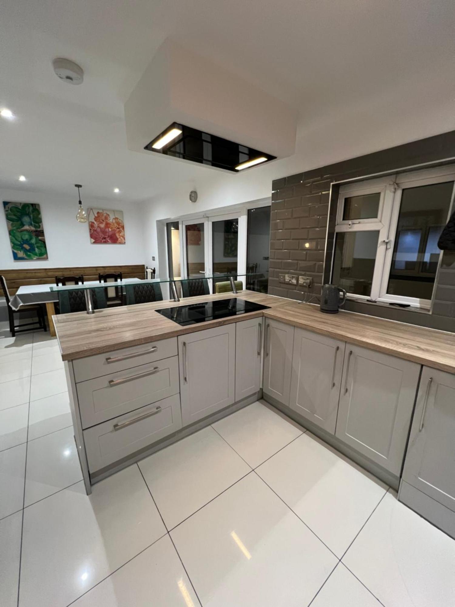 Lovely Dublin Home - Just 15 Mins To City Centre エクステリア 写真